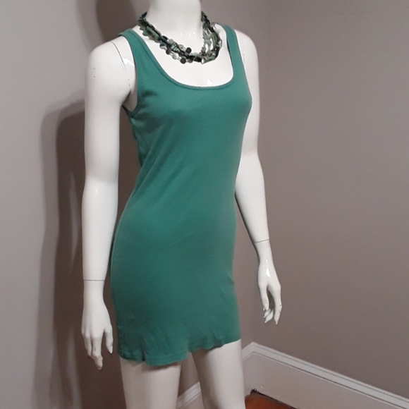 (2) The Limited "Perfect Tank" Dresses - Picture 2 of 4
